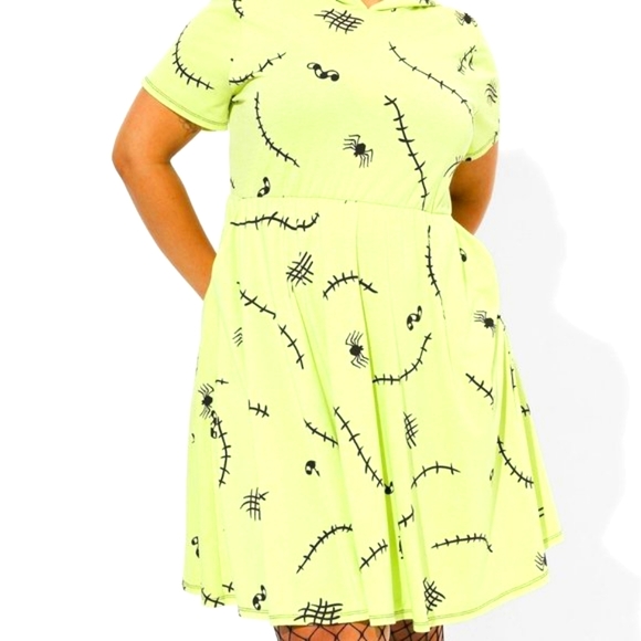 ❤️NWT VINTAGE TORRID NIGHTMARE BEFORE CHRISTMAS OOGIE BOOGIE HOODED DRESS 3X - Picture 8 of 13